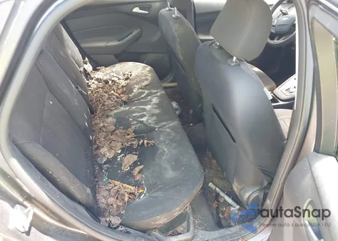 2015 Ford Focus Se z USA, uszkodzony, nr VIN 1FADP3F2XFL228561